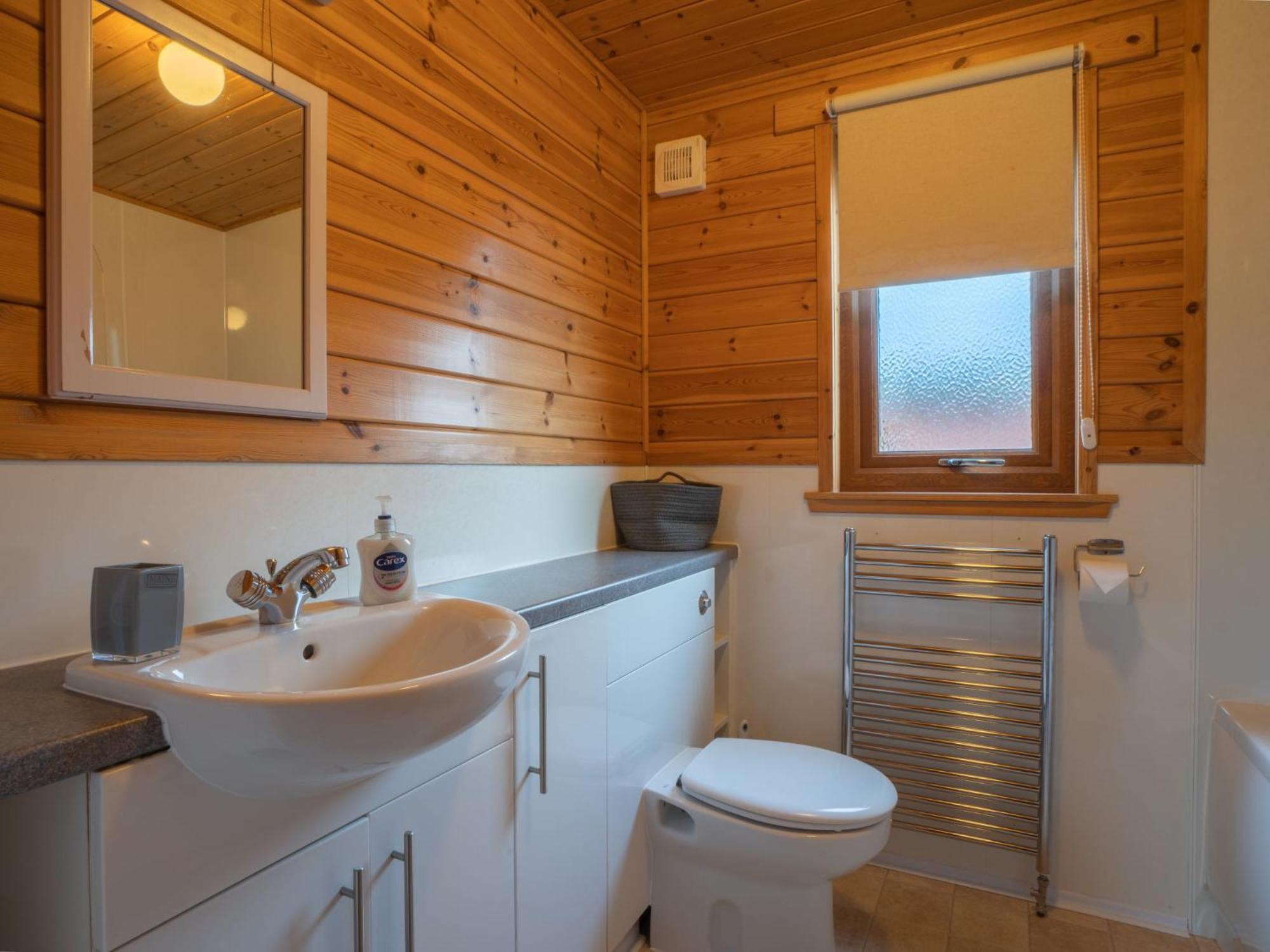 Chalet Loch Leven Lodge 10 By Interhome Kinross Extérieur photo