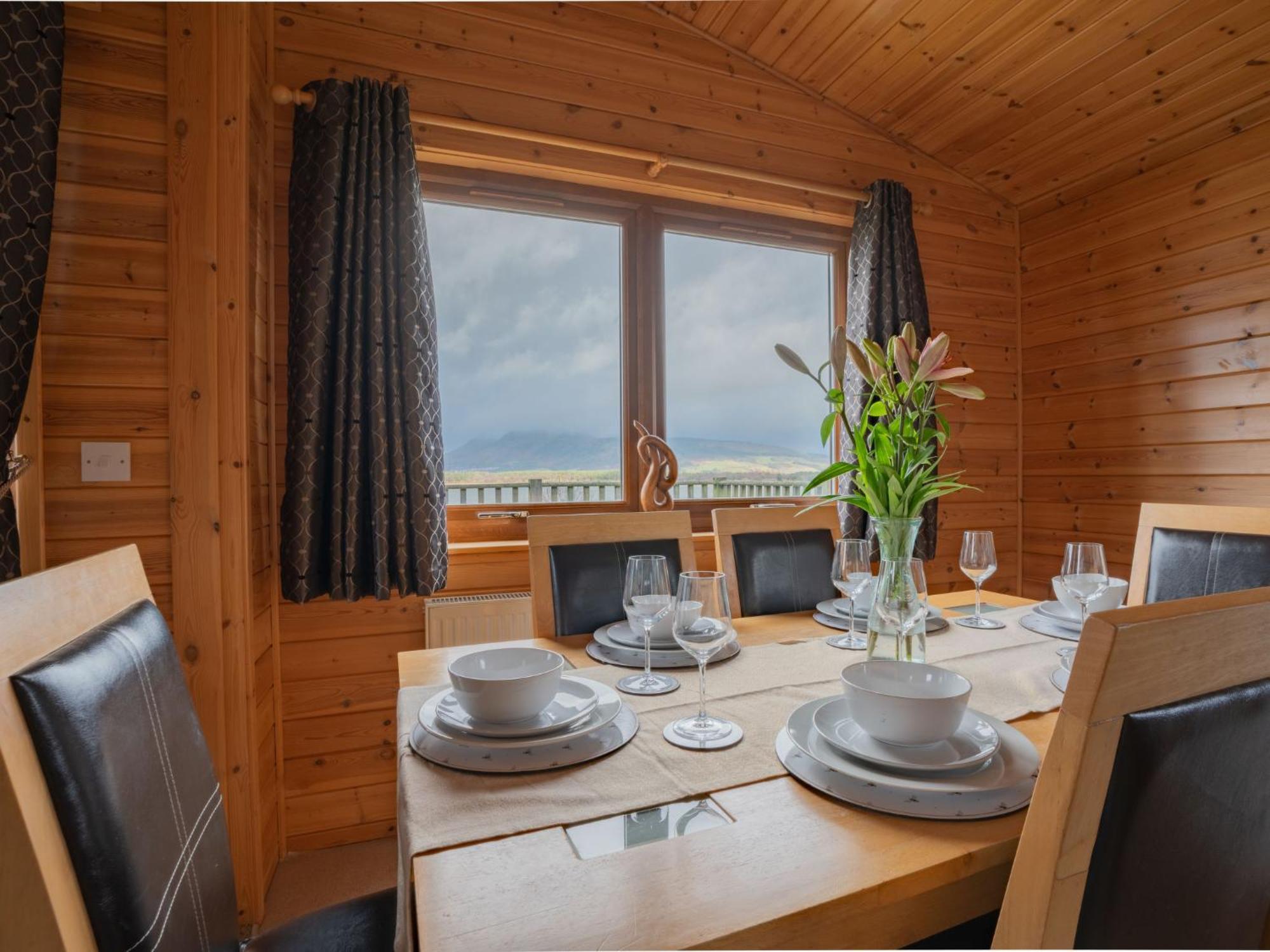Chalet Loch Leven Lodge 10 By Interhome Kinross Extérieur photo