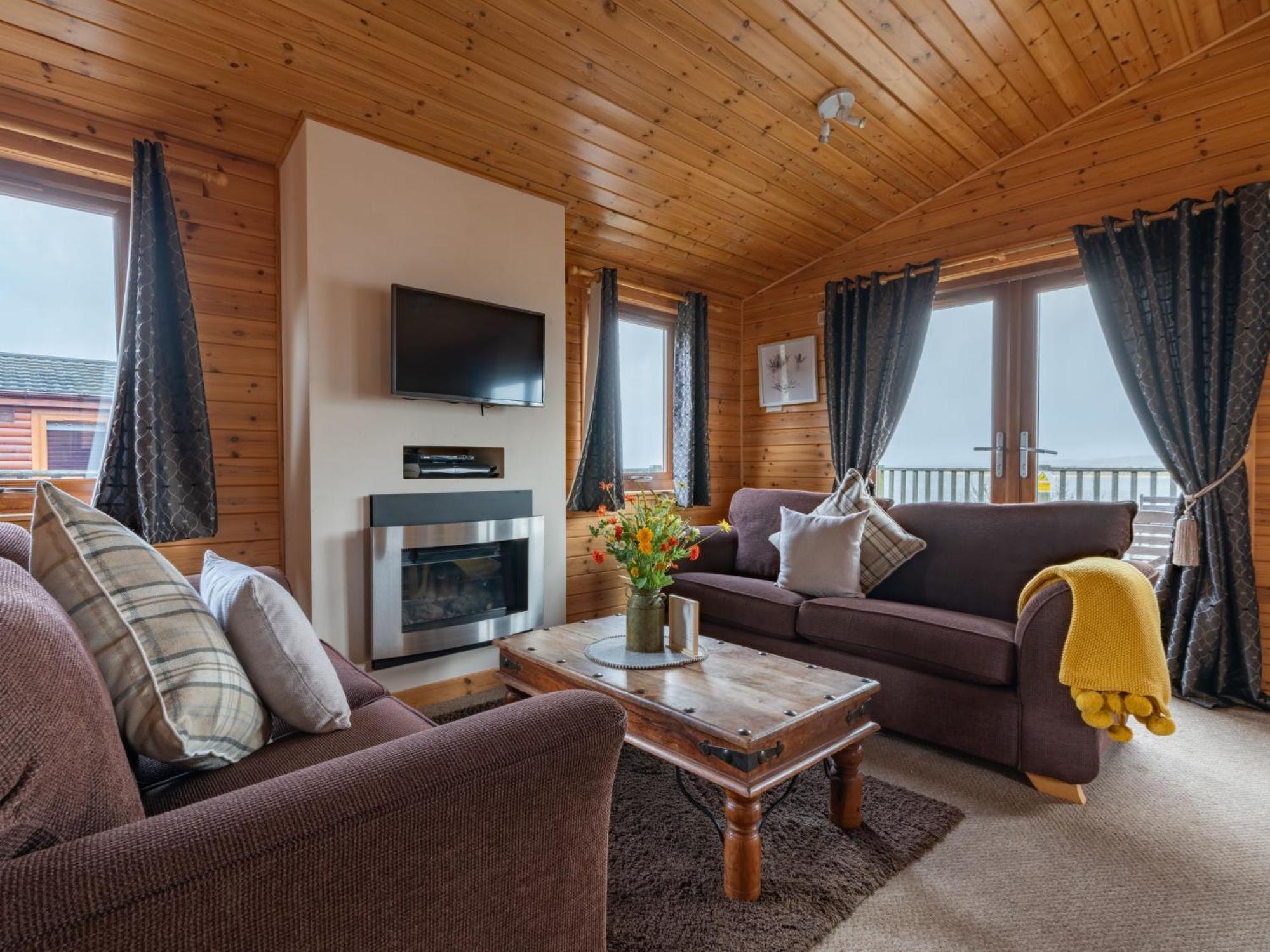 Chalet Loch Leven Lodge 10 By Interhome Kinross Extérieur photo