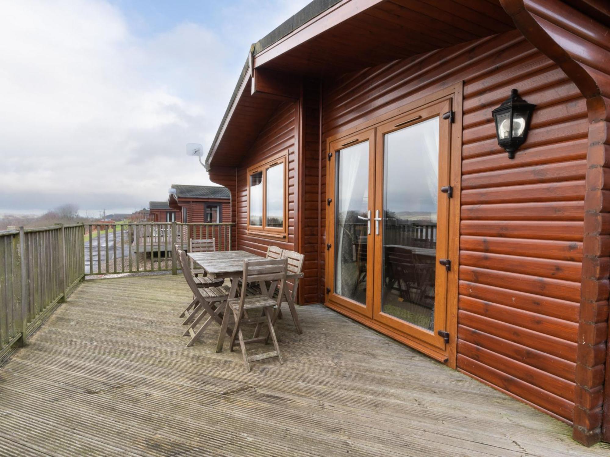 Chalet Loch Leven Lodge 10 By Interhome Kinross Extérieur photo