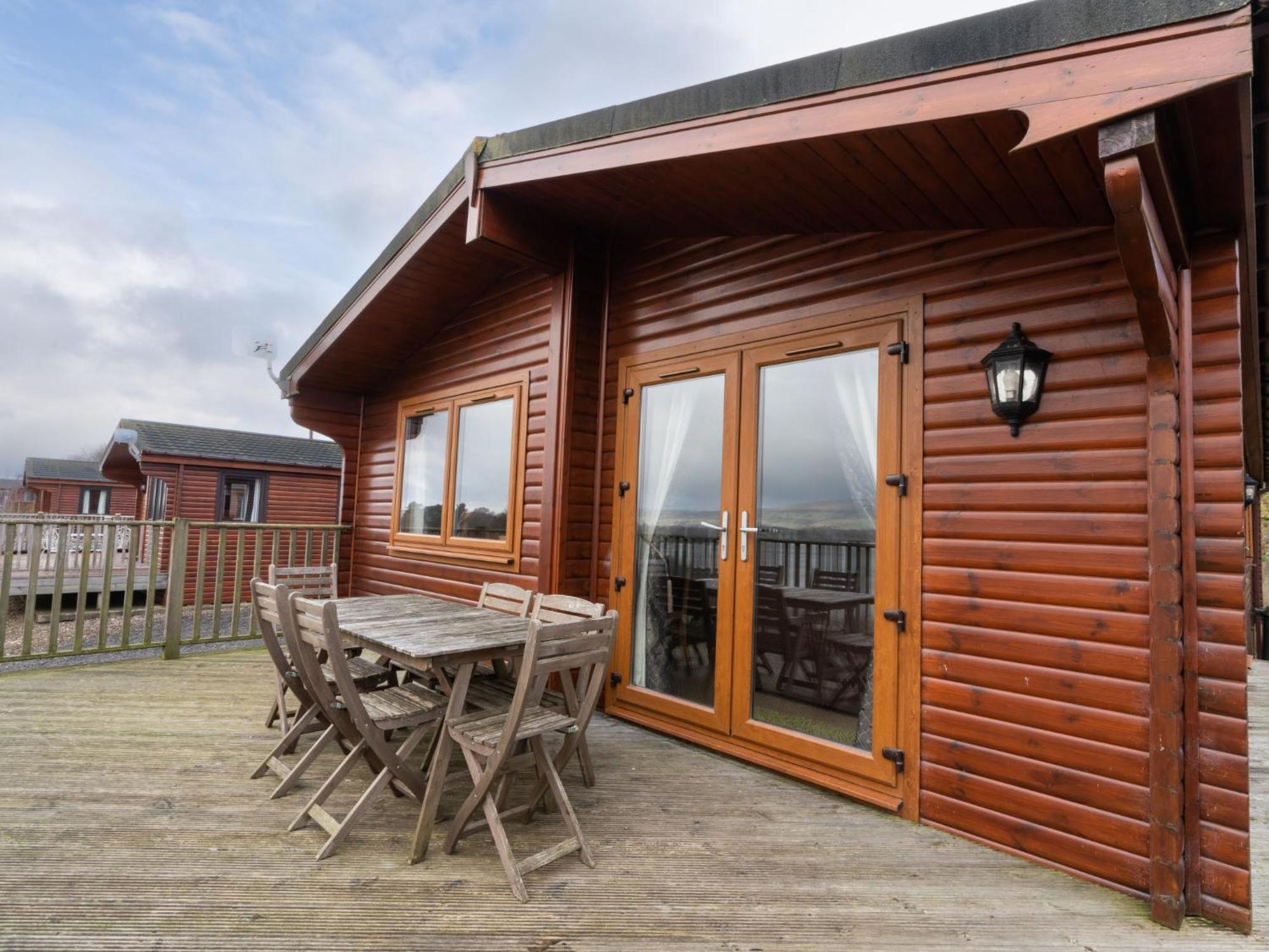 Chalet Loch Leven Lodge 10 By Interhome Kinross Extérieur photo